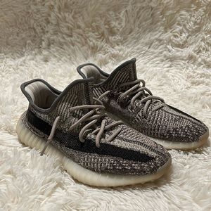 ‘ZYON’ YEEZY BOOST 270